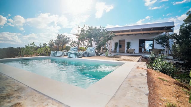 Fully renovated villa with pool and panoramic sea views in Formentera